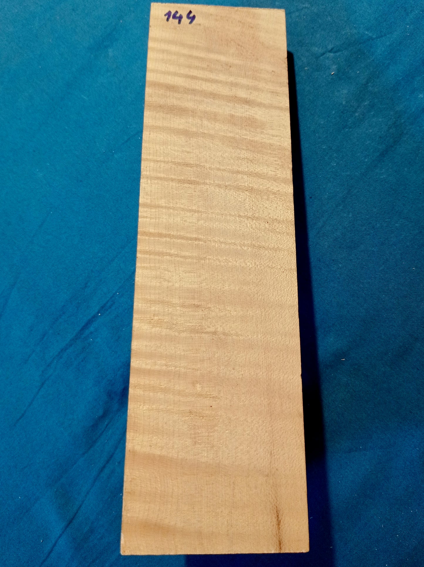 Violin & Viola Neck, piece 144