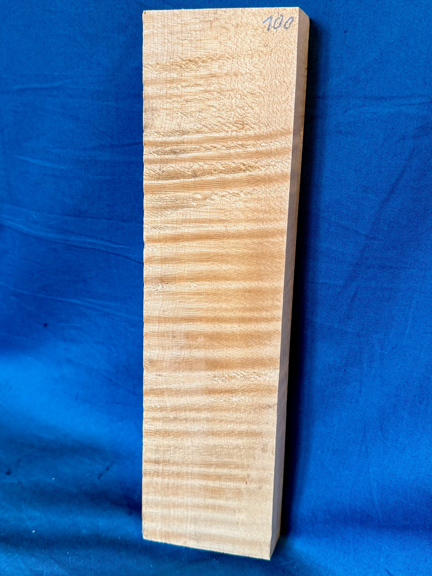 Violin & Viola Neck, piece 100