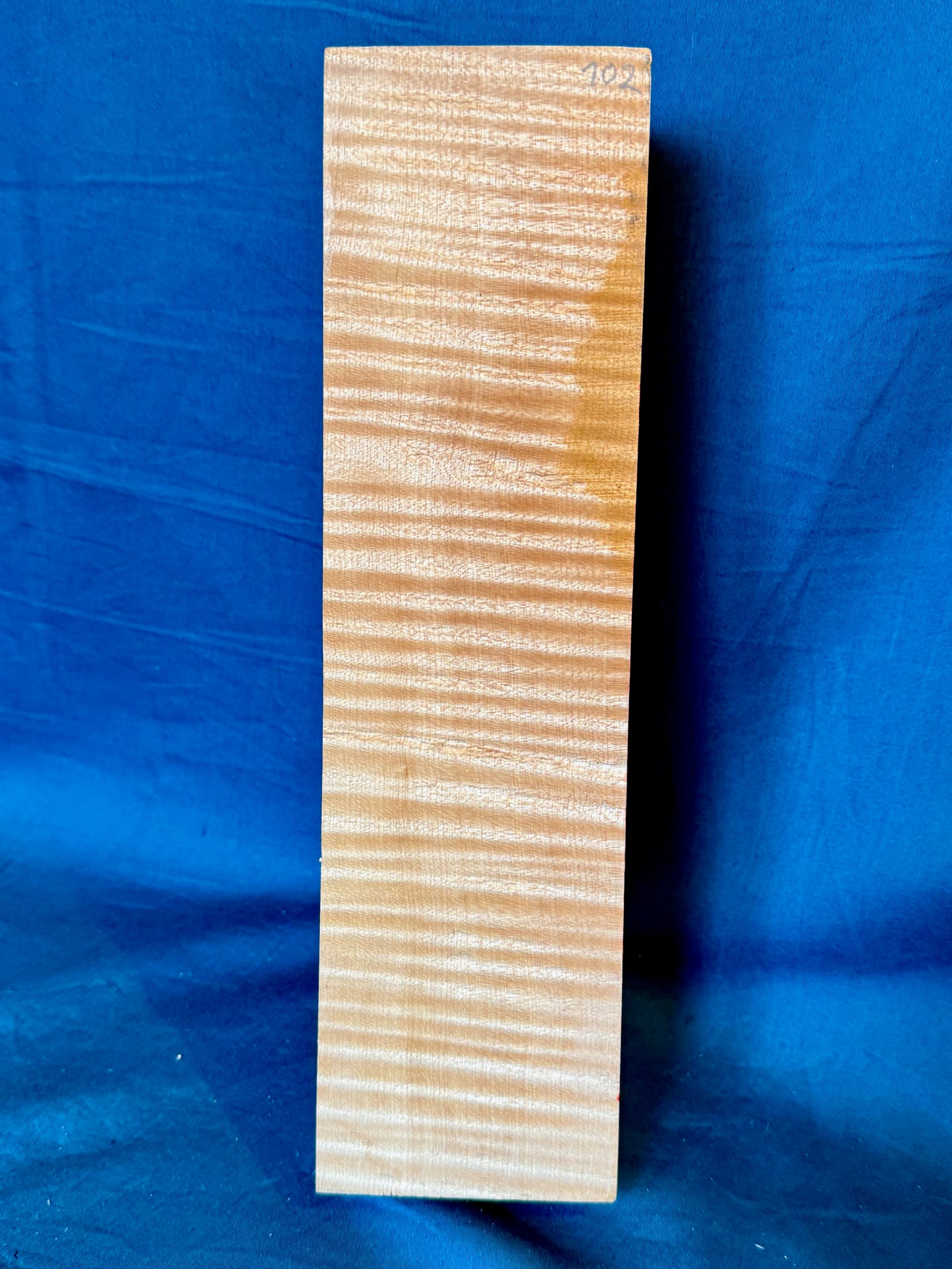 Violin & Viola Neck, piece 102