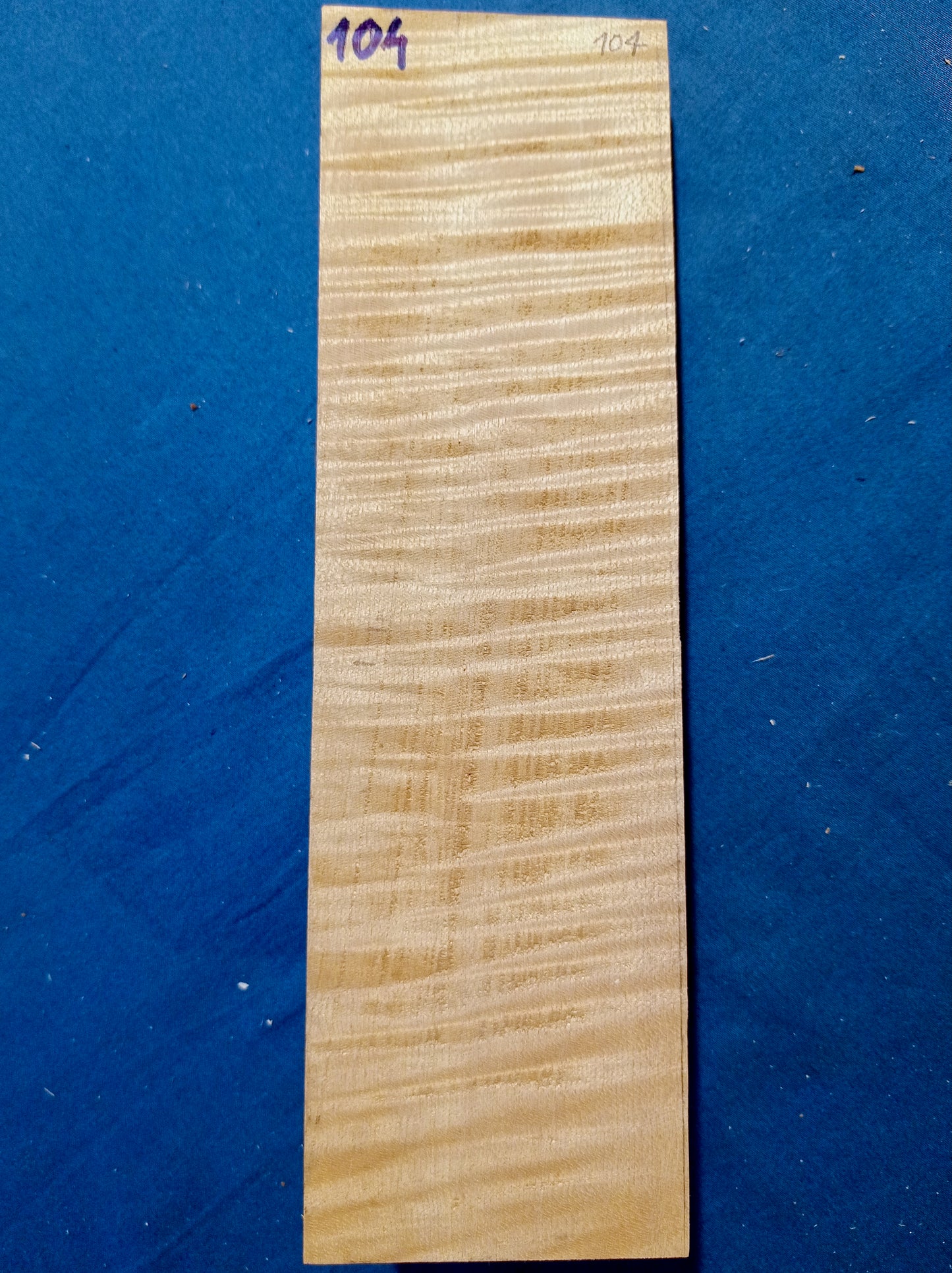 Violin & Viola Neck, piece 104