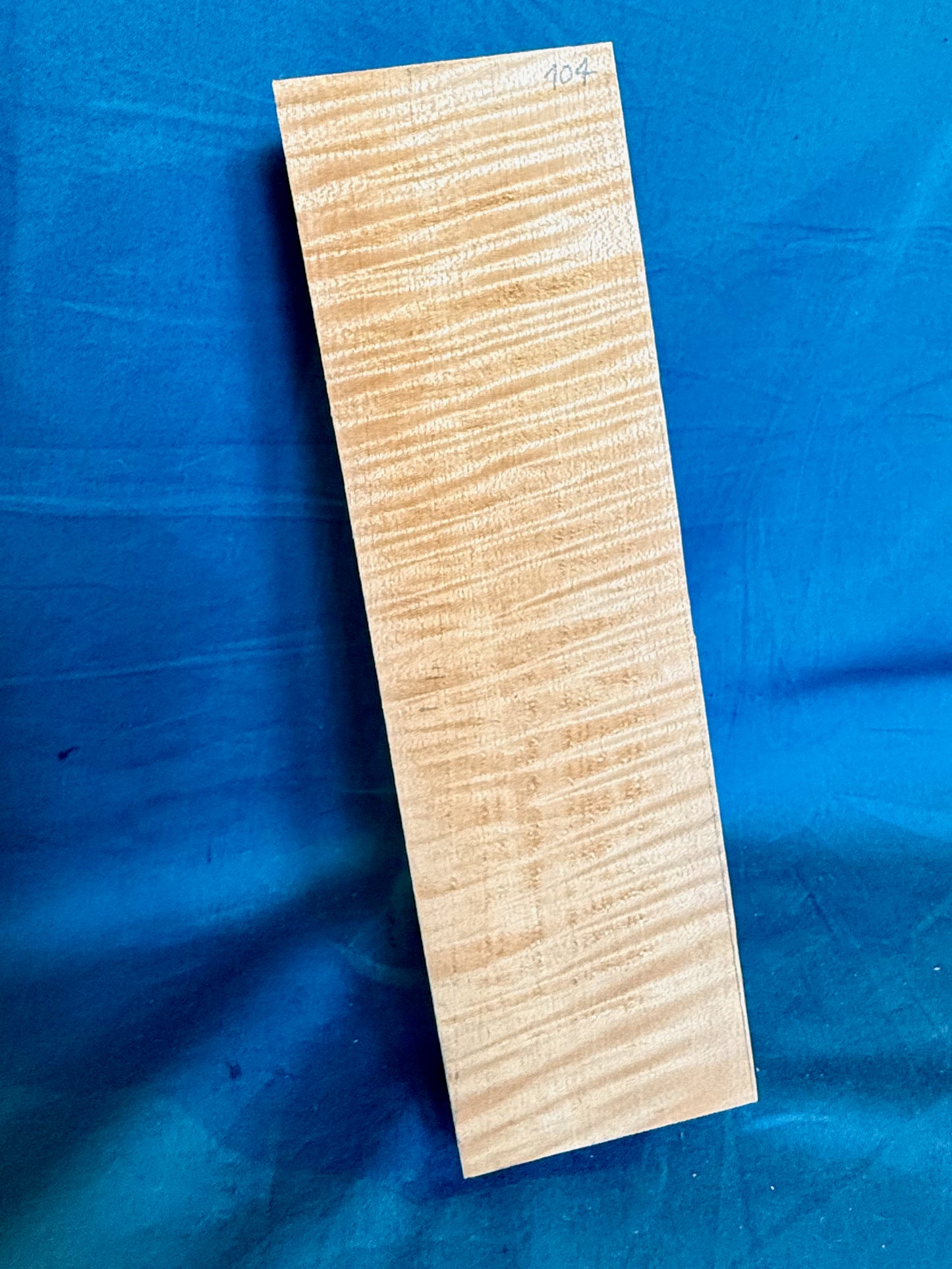 Violin & Viola Neck, piece 104