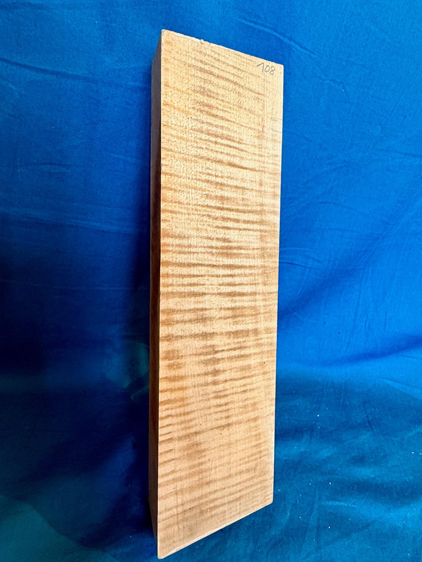 Violin & Viola Neck, piece 108