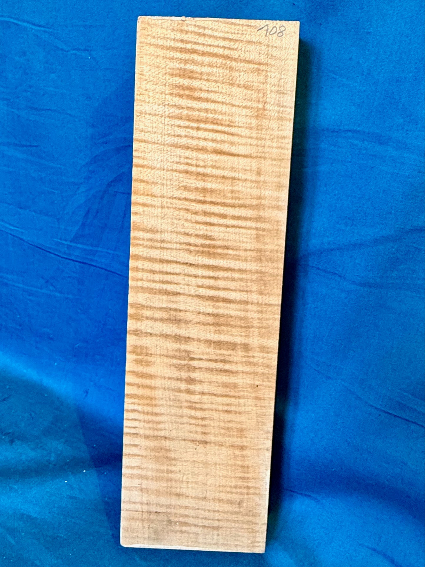 Violin & Viola Neck, piece 108