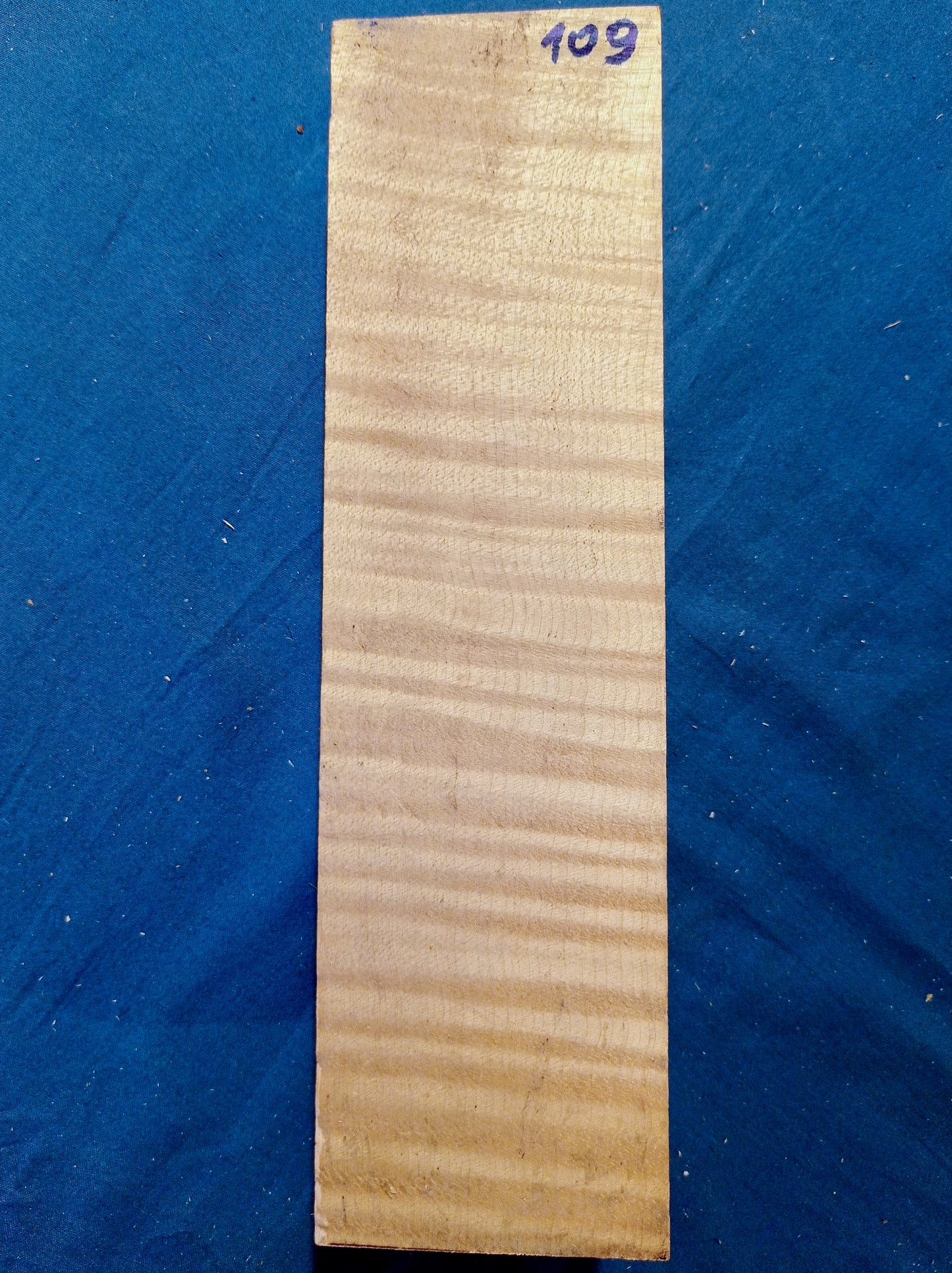 Violin & Viola Neck, piece 109