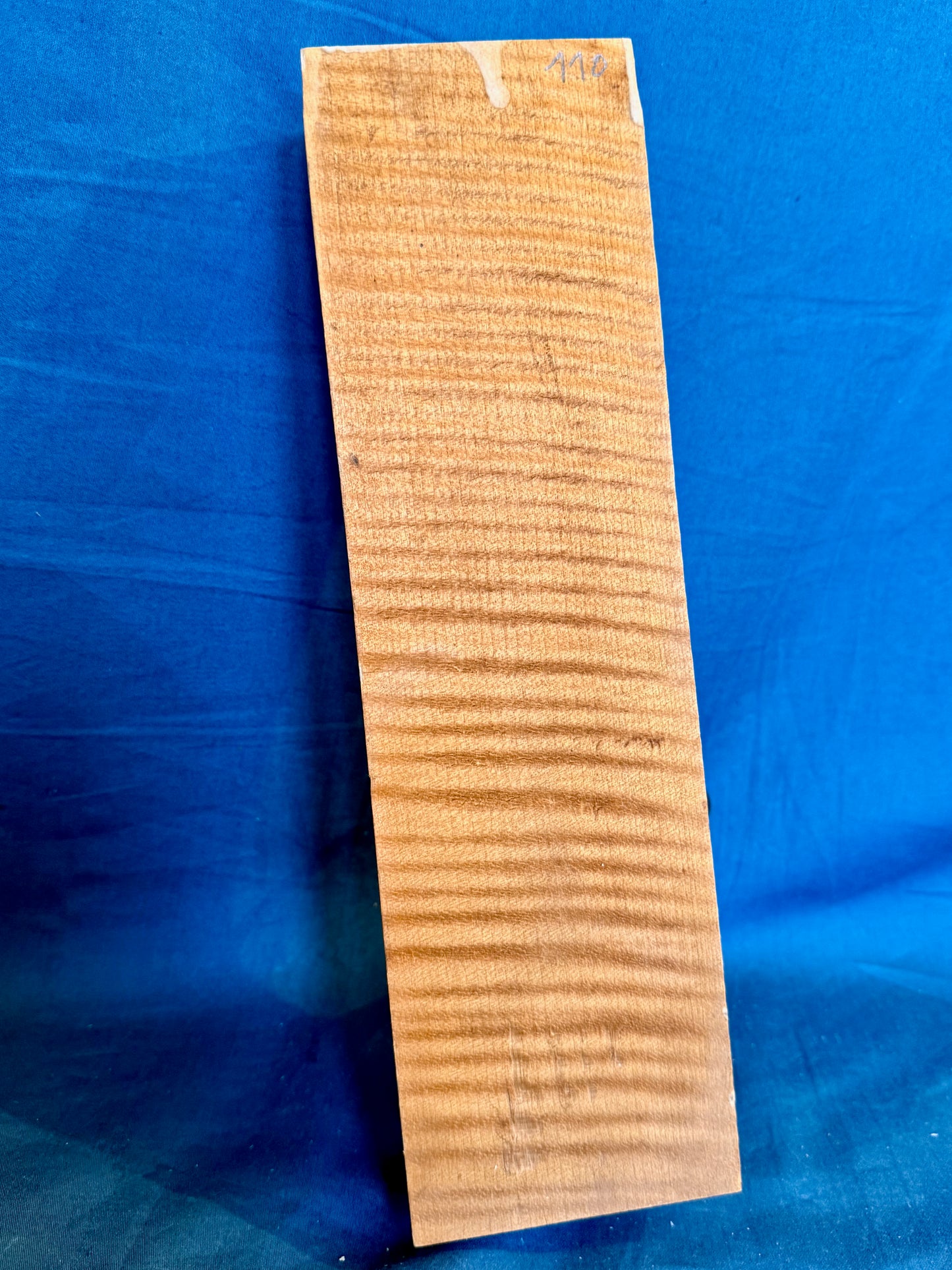 Violin & Viola Neck, piece 110